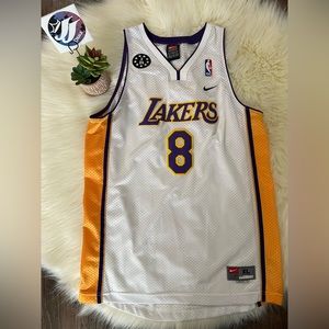 Lakers Kobe #8 Jersey XL youth L Women’s